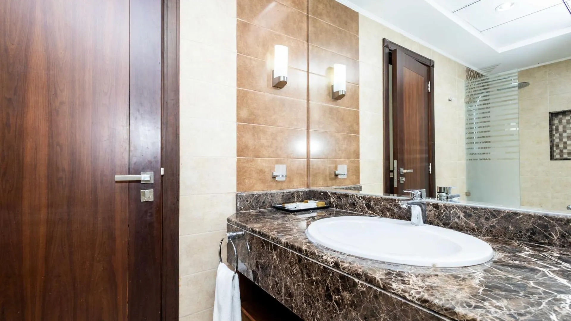 Elegant Escape In Al Nahda Lejlighed Dubai